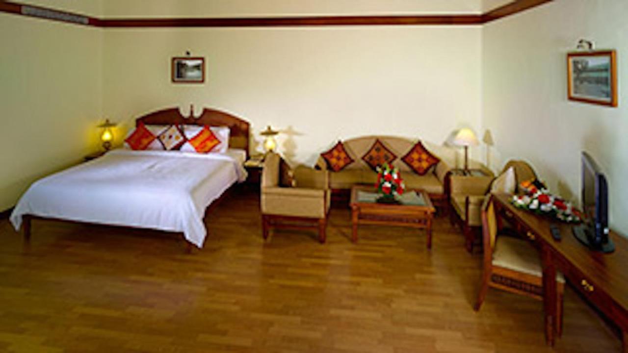 The Mascot Hotel - A Heritage Living Experience Thiruvananthapuram Exteriör bild
