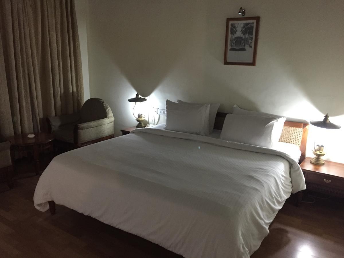 The Mascot Hotel - A Heritage Living Experience Thiruvananthapuram Exteriör bild