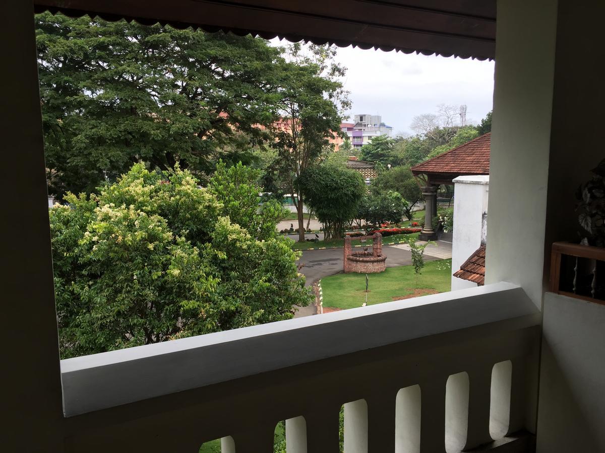 The Mascot Hotel - A Heritage Living Experience Thiruvananthapuram Exteriör bild