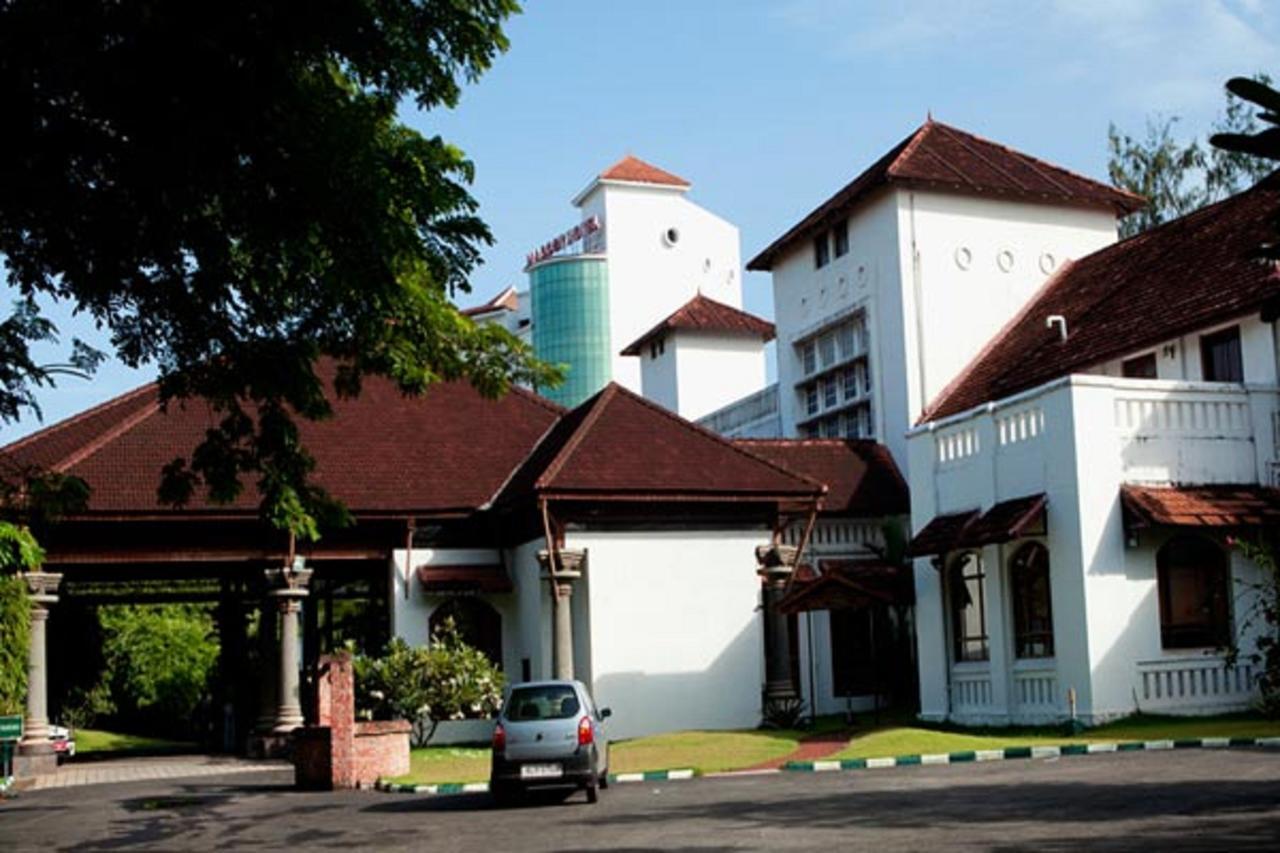 The Mascot Hotel - A Heritage Living Experience Thiruvananthapuram Exteriör bild