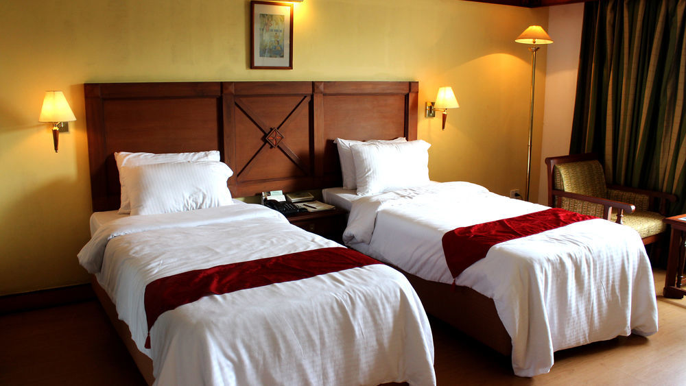 The Mascot Hotel - A Heritage Living Experience Thiruvananthapuram Exteriör bild