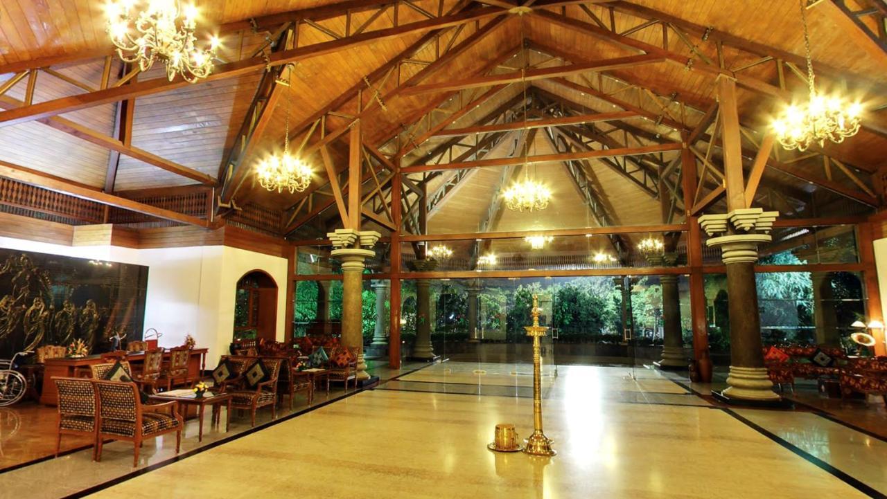 The Mascot Hotel - A Heritage Living Experience Thiruvananthapuram Exteriör bild
