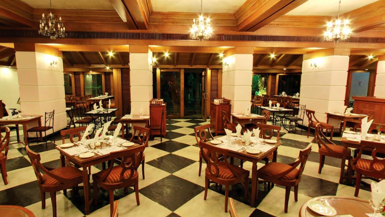 The Mascot Hotel - A Heritage Living Experience Thiruvananthapuram Exteriör bild