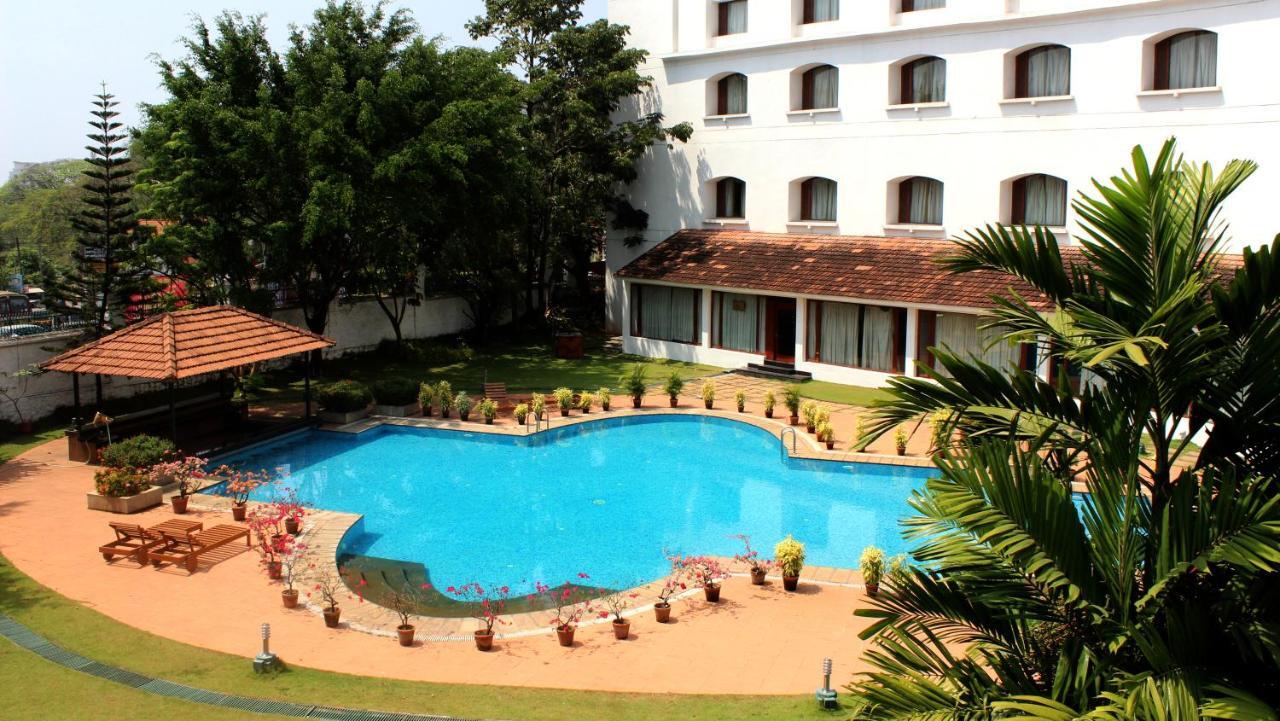 The Mascot Hotel - A Heritage Living Experience Thiruvananthapuram Exteriör bild